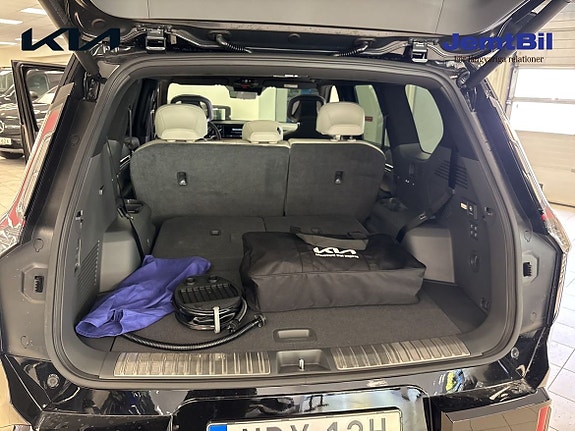 Kia EV9 14 of 15