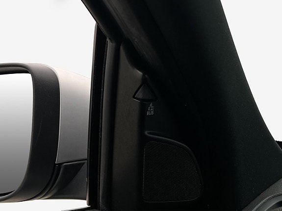Volvo XC60 25 of 28