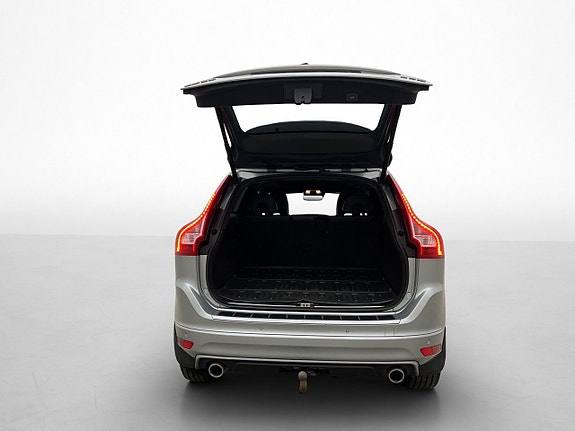 Volvo XC60 28 of 28