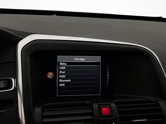 Volvo XC60 22 of 28