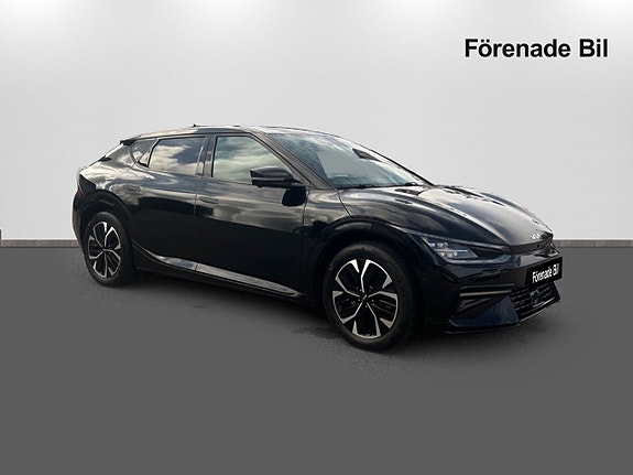 Kia EV6 3 of 26