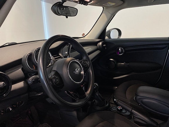 MINI Cooper 4 of 11