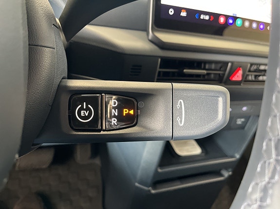 Kia PV5 12 of 14