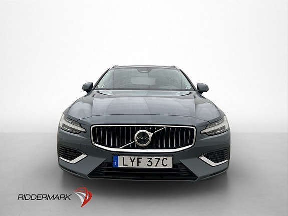 Volvo V60 2 of 30