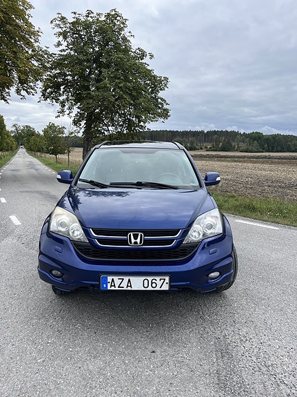 Honda CR-V 3 of 9