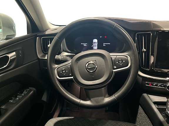 Volvo XC60 10 of 14