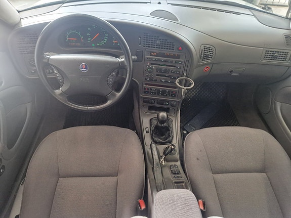 Saab 9-5 9 of 15