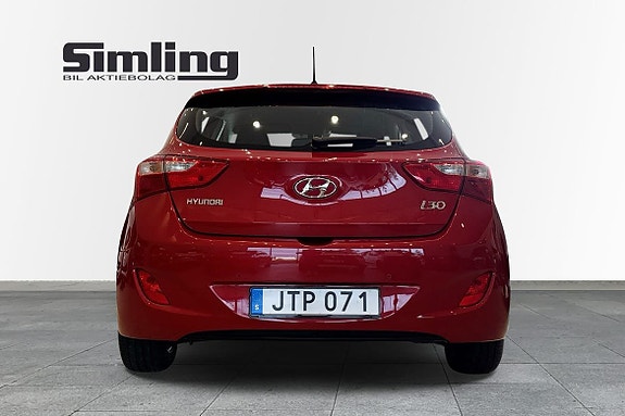 Hyundai i30 4 of 10