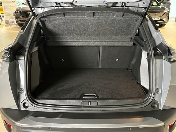 Peugeot 2008 6 of 23
