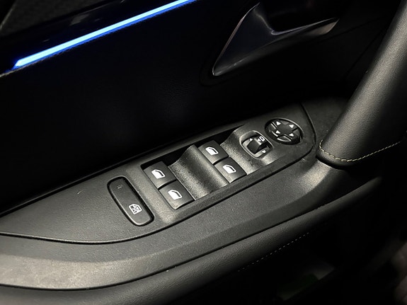 Peugeot 2008 18 of 23