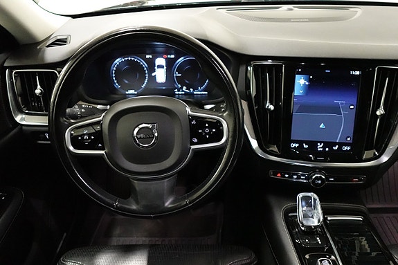 Volvo V60 7 of 27
