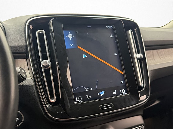 Volvo XC40 18 of 30