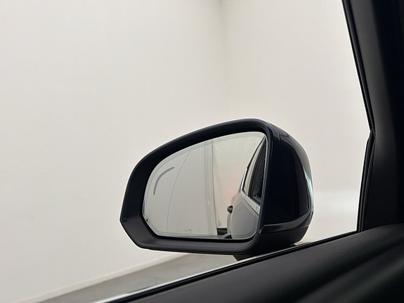 Volvo XC40 16 of 30