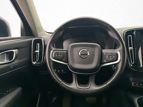 Volvo XC40 26 of 30