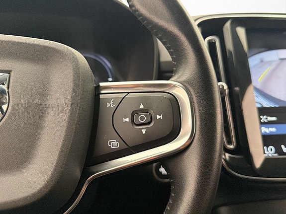 Volvo XC40 27 of 30