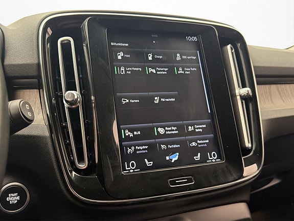 Volvo XC40 23 of 30