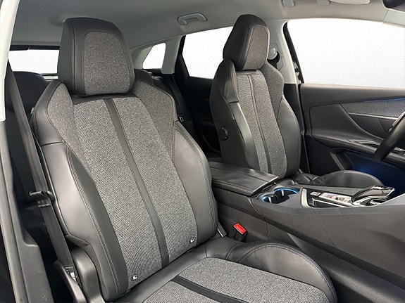 Peugeot 3008 13 of 30