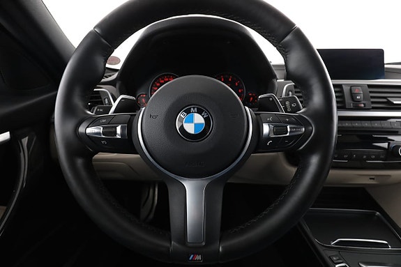 BMW 320i 19 of 30