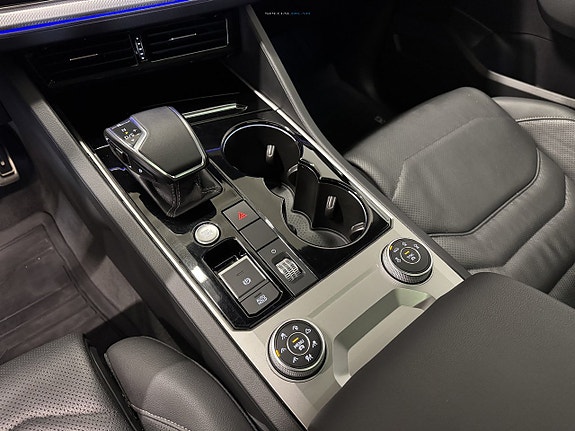 Volkswagen Touareg 9 of 29
