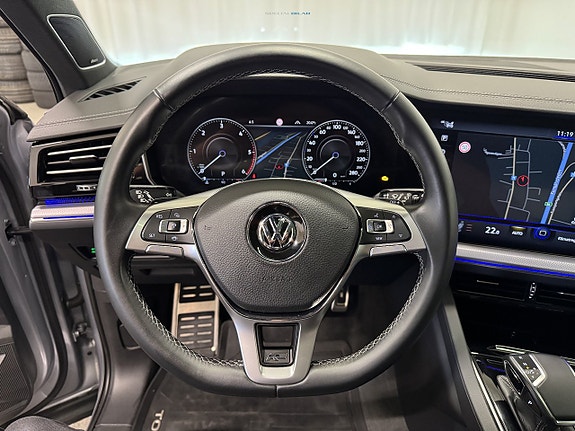 Volkswagen Touareg 8 of 29