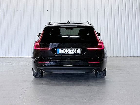 Volvo V60 4 of 24
