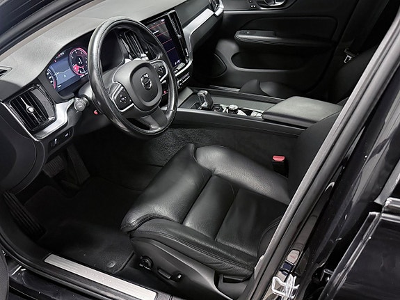 Volvo V60 9 of 24