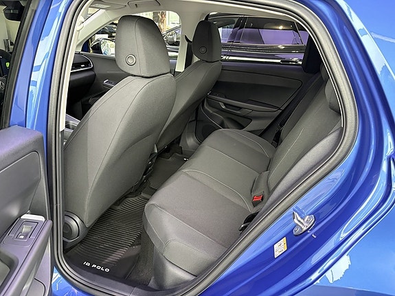 Volkswagen Polo 10 of 13