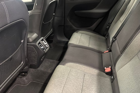 Volvo XC40 12 of 20