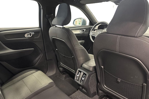Volvo XC40 11 of 20