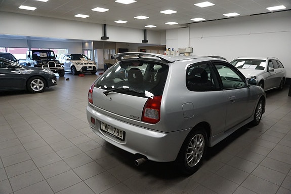 Mitsubishi Colt 8 of 14
