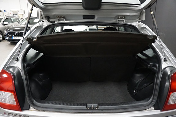 Mitsubishi Colt 13 of 14