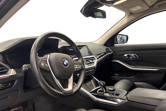 BMW 320 8 of 22