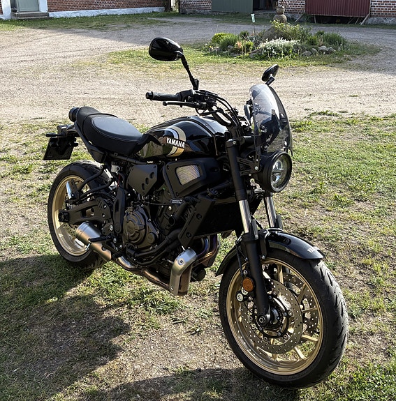 Yamaha XSR700 3 of 3