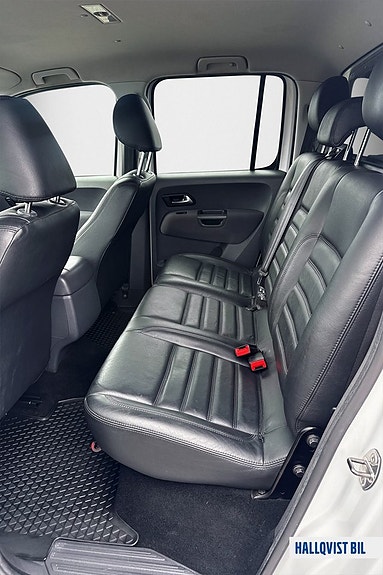 Volkswagen Amarok 9 of 12