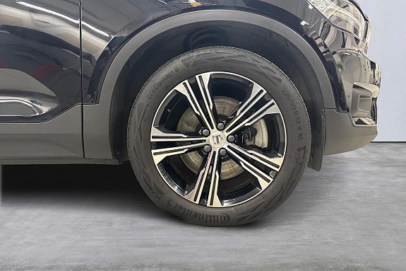 Volvo XC40 16 of 23