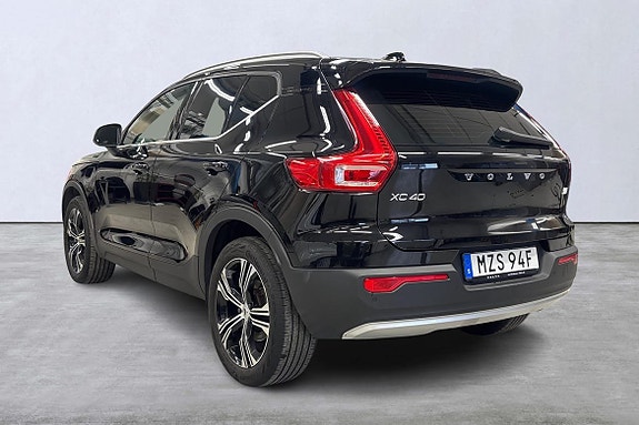 Volvo XC40 4 of 23