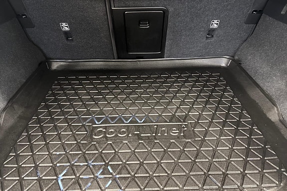 Volvo XC40 15 of 23