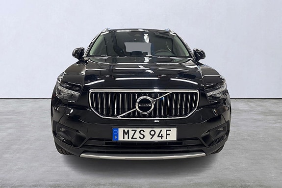 Volvo XC40 7 of 23