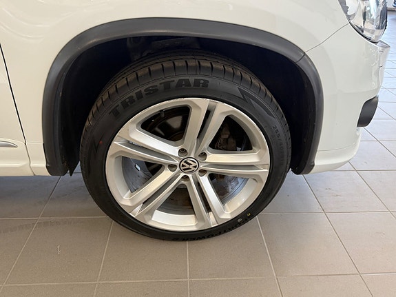 Volkswagen Tiguan 15 of 30