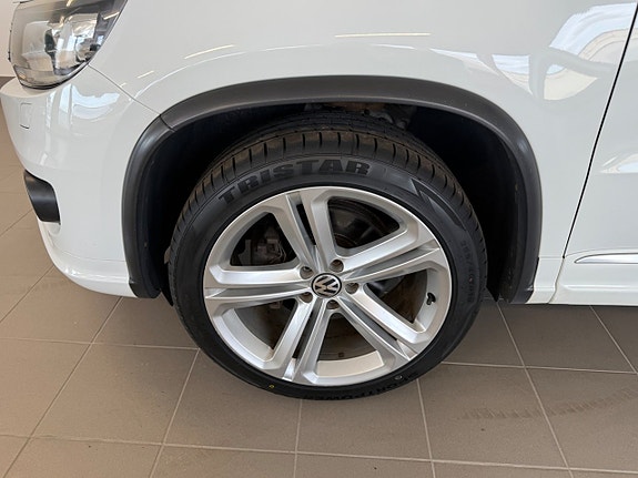 Volkswagen Tiguan 14 of 30