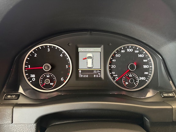 Volkswagen Tiguan 12 of 30