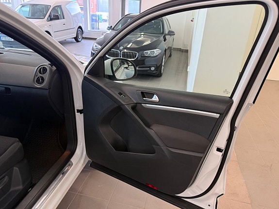 Volkswagen Tiguan 27 of 30
