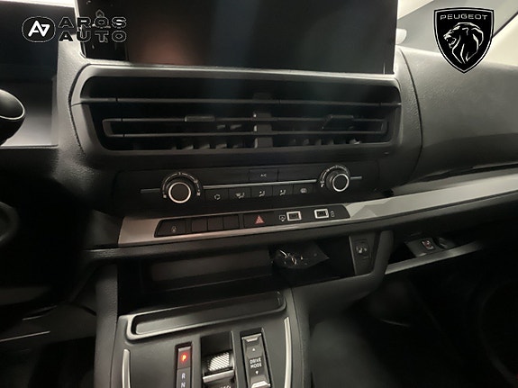 Peugeot e-Expert 14 of 14