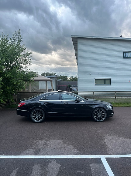 Mercedes-Benz CLS350 d 3 of 11