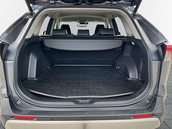 Toyota RAV4 10 of 10