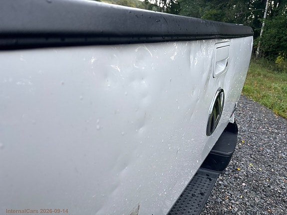 Volkswagen Amarok 24 of 27