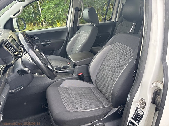 Volkswagen Amarok 16 of 27