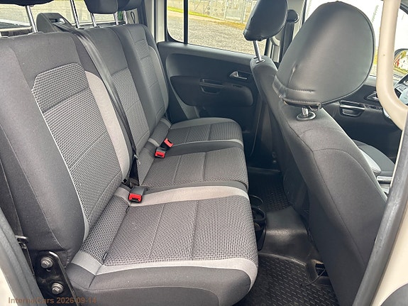 Volkswagen Amarok 20 of 27