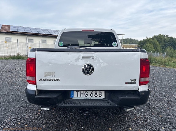 Volkswagen Amarok 7 of 27