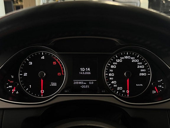 Audi A4 17 of 21